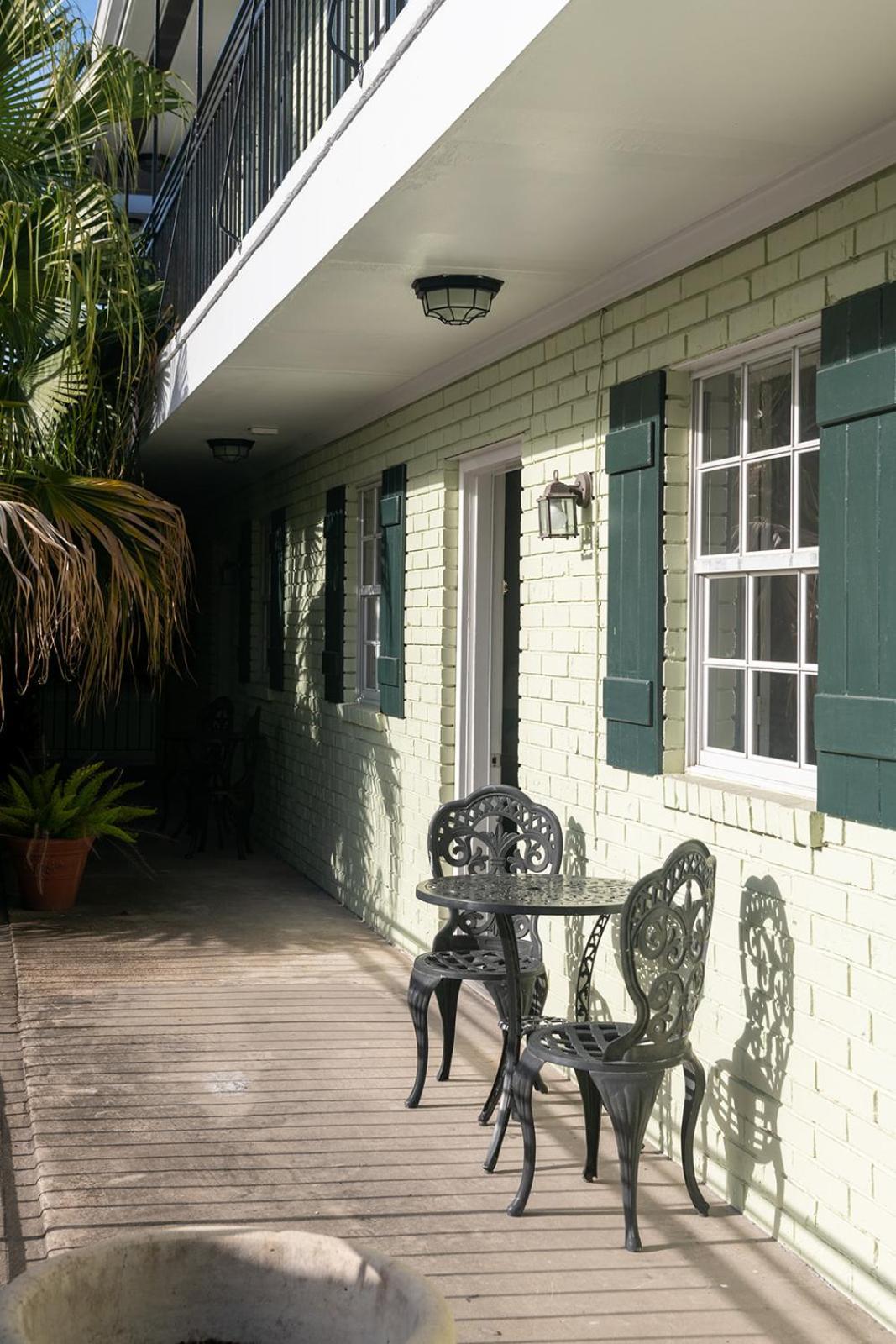 French Quarter Suites Hotel New Orleans Dış mekan fotoğraf