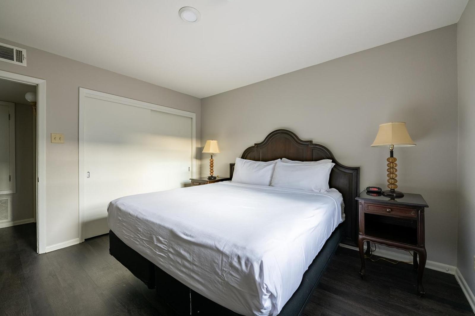 French Quarter Suites Hotel New Orleans Dış mekan fotoğraf