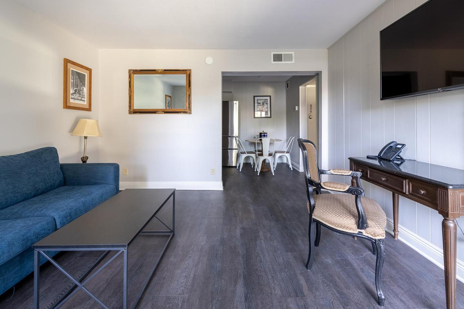 French Quarter Suites Hotel New Orleans Dış mekan fotoğraf