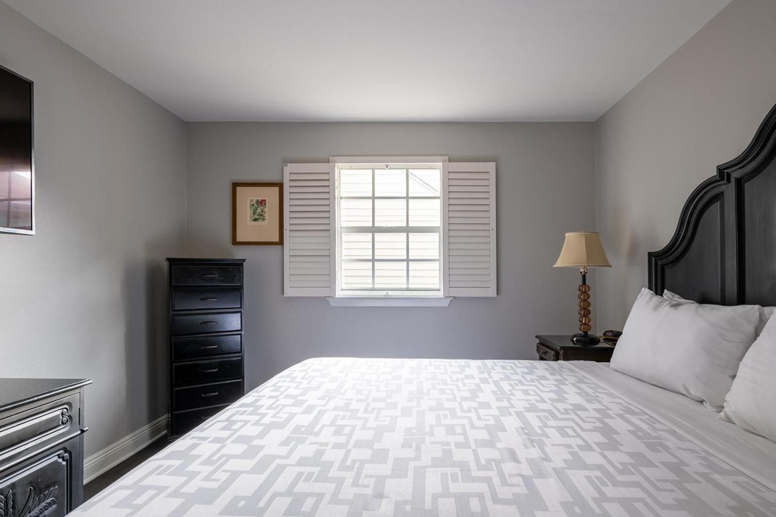French Quarter Suites Hotel New Orleans Dış mekan fotoğraf