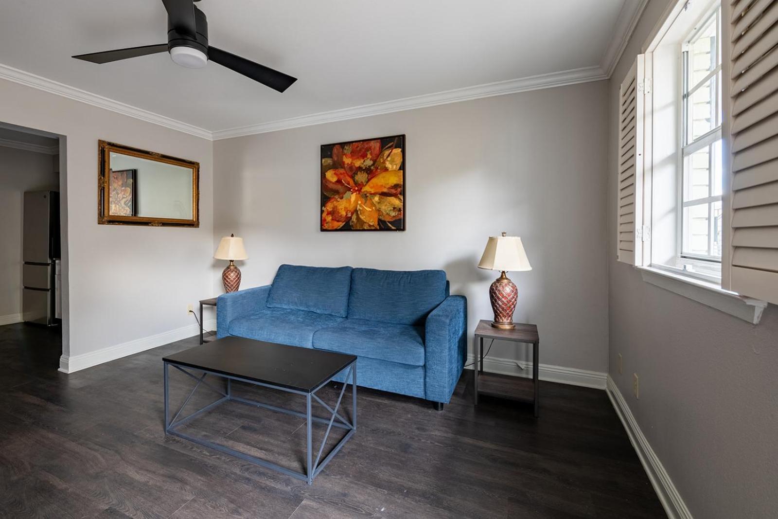 French Quarter Suites Hotel New Orleans Dış mekan fotoğraf